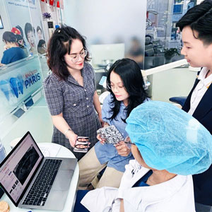 Tái khám định kỳ khi niềng răng