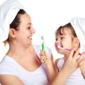 Hướng dẫn trẻ đánh răng đúng cách