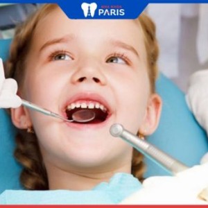 Chi phí nhổ răng sữa cho bé bao tiền? 6 trường hợp nên nhổ sớm
