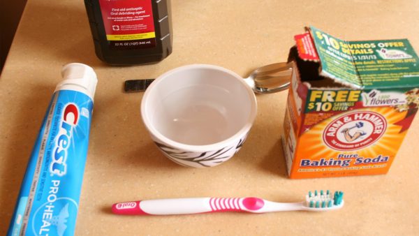 4 cách đánh răng bằng baking soda [Có thể bạn đã biết]