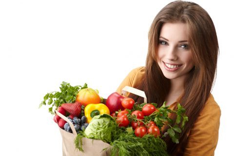 Bổ sung nhiều vitamin, khoáng chất từ trái cây và rau xanh.