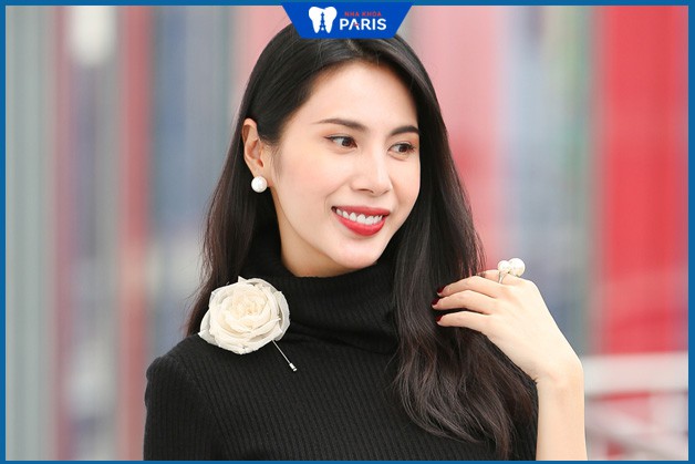 Ca sĩ Thủy Tiên - răng hô vẫn đẹp