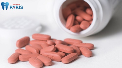 Ibuprofen là thuốc gì? Loại thuốc giảm đau sau trồng răng HIỆU QUẢ