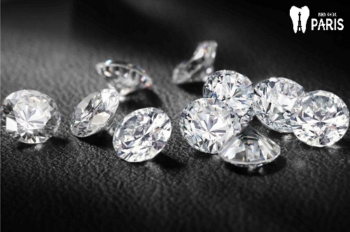Lưu ý về chất lượng kim cương khi đính kim cương trên răng