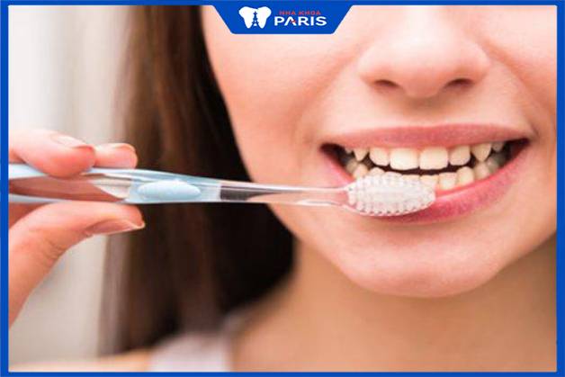 Vệ sinh răng miệng đúng cách rút ngắn thời gian lành vết thương