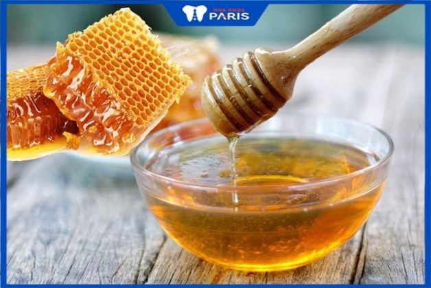 Ngậm mật ong giúp miệng dễ chịu, ngăn ngừa viêm nhiễm nướu