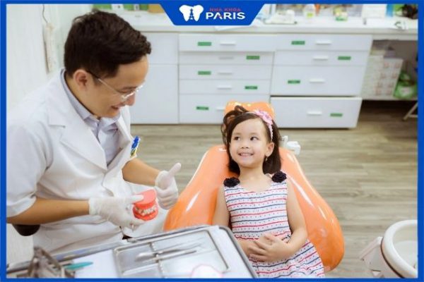 Tại sao nên nhổ răng sữa cho bé tại các bệnh viện, nha khoa? 