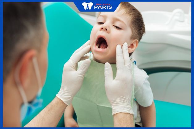 Nhổ răng sữa mà răng mới mọc chậm phải làm sao?