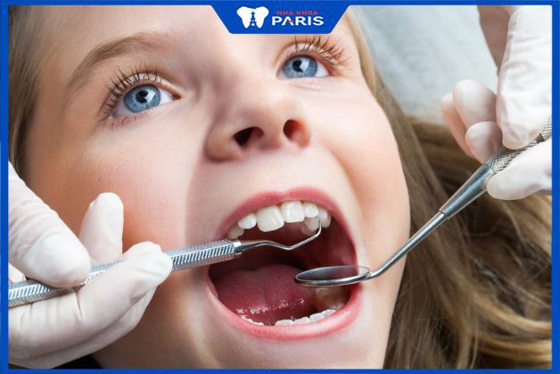 Nhổ răng sữa sớm và răng vĩnh viễn mọc chậm ảnh hưởng gì đến trẻ?