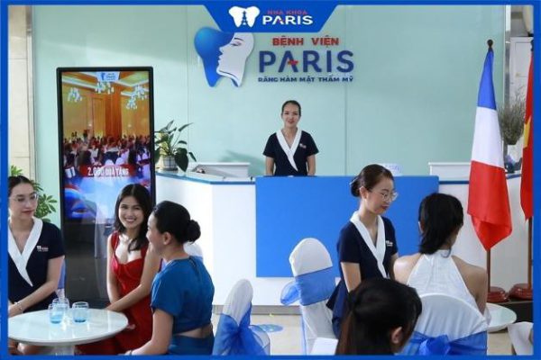 Dán sứ Veneer Bệnh viện Răng Hàm Mặt Paris – 5 ưu điểm vượt trội