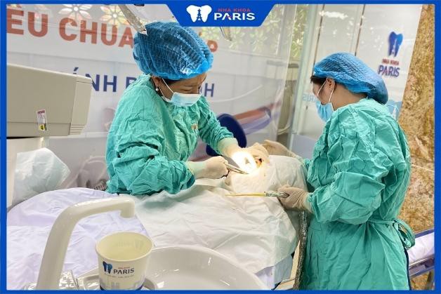 Bác sĩ tại Nha Khoa Paris được nhiều người đánh giá cao Bác sĩ trồng răng giỏi ở Bắc Ninh