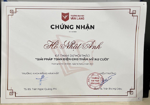 Chứng nhận: "Giải pháp toàn diện cho thẩm mỹ nụ cười"