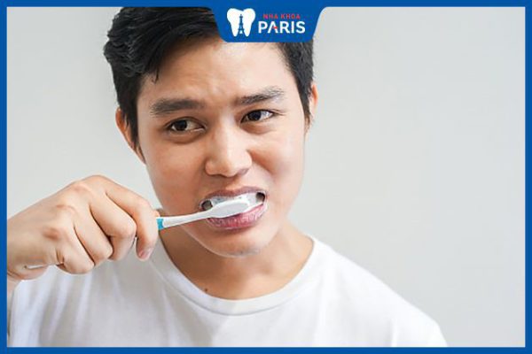 Sâu răng nhẹ đánh răng có hết không – Bác sĩ nha khoa giải đáp