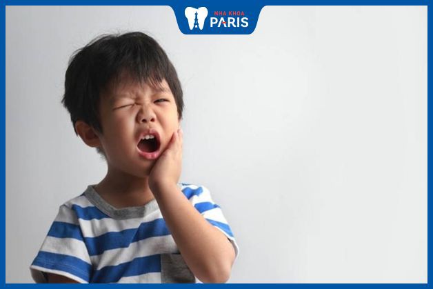 Trẻ bị sâu răng đau nhức phải làm sao 