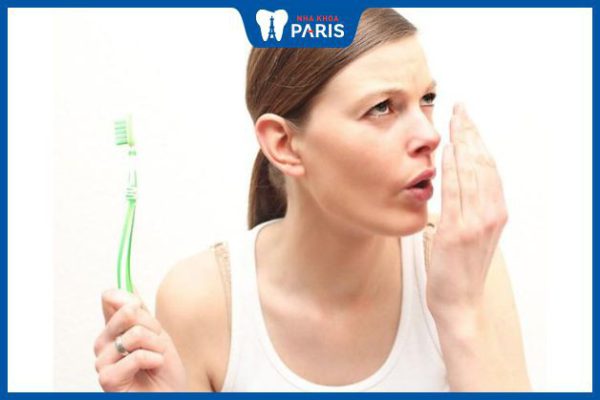 Đánh răng xong vẫn hôi miệng do đâu? Mẹo khắc phục hiệu quả