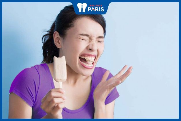 Ăn kem lạnh thường xuyên sẽ khiến cho răng nhạy cảm và bị ê buốt