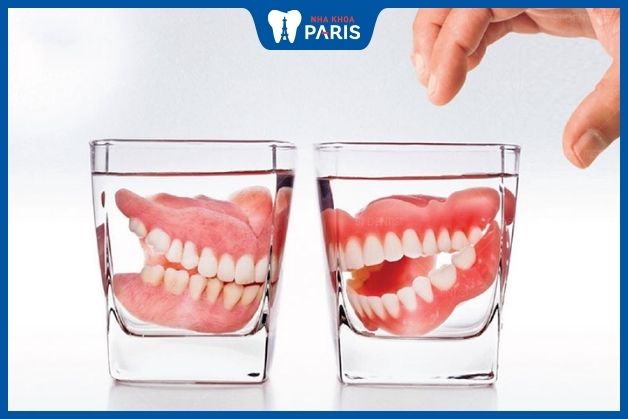Cách bảo quản răng giả nhựa dẻo