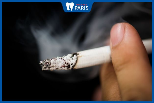 Hút thuốc lá gây hại cho cổ họng