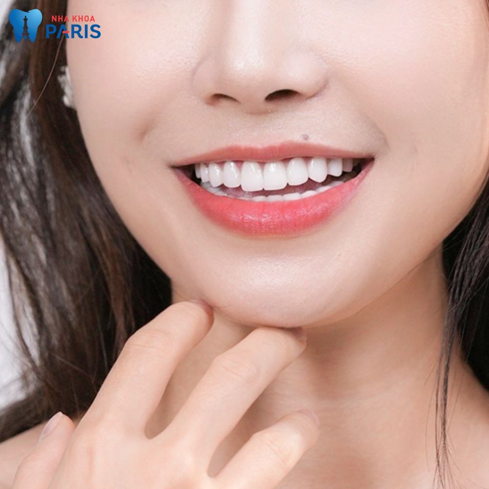 Răng sứ bền chắc, thoải mái ăn nhai