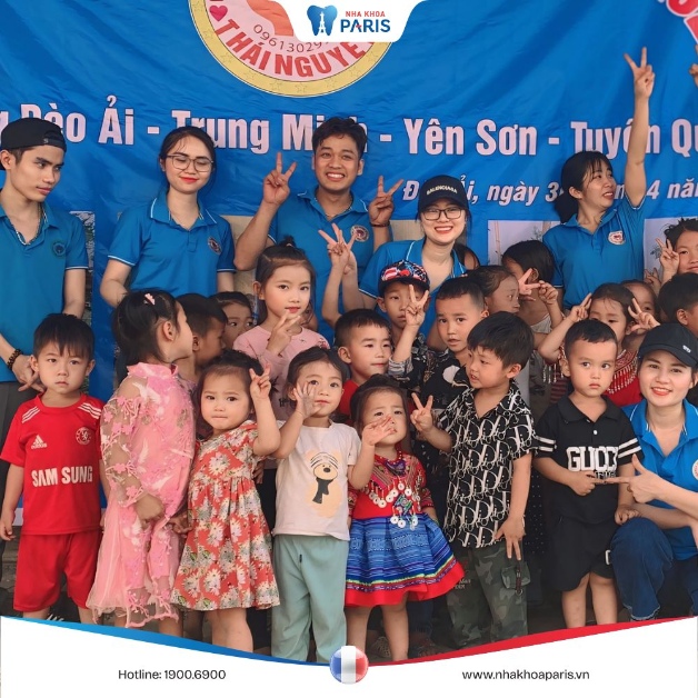 Nha Khoa Paris Thái Nguyên và đội thiện nguyện CLB Từ Tâm có mặt tại điểm trường Đèo Ải, Tuyên Quang