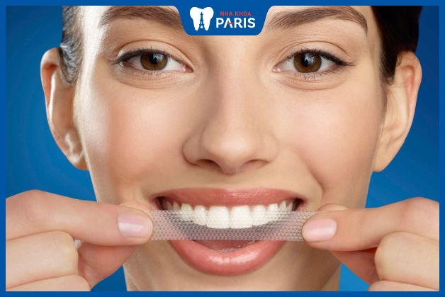 Liệu trình sử dụng miếng dán trắng răng 3D Crest là 20 ngày 