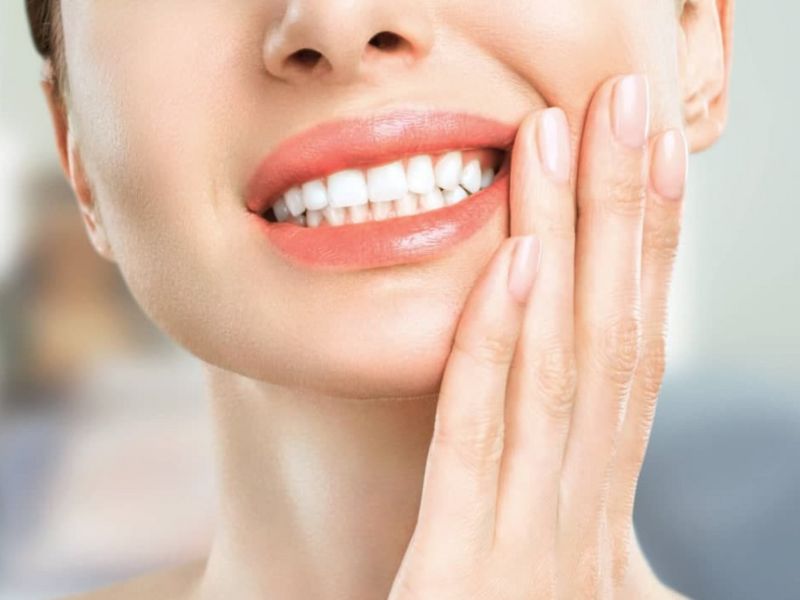 Biểu hiện bình thường sau khi bọc răng sứ