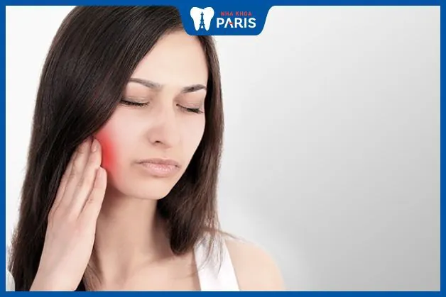 Nhổ răng số 8 sau 1 tuần vẫn đau do đâu? Cách khắc phục
